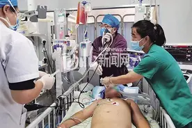 纵览原创丨河北12岁男孩脚趾被竹签扎伤险丧命，医生提醒：一定要及时就医图片