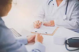 东湖快语｜15元能买1张，健康证不应是交钱就过的通行证图片