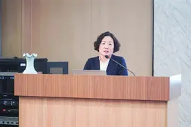 汝瓷大师王振芳走进高校说汝瓷图片