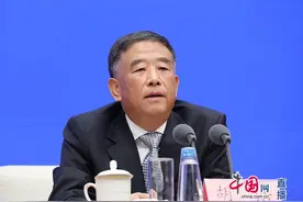 在月球背面挖土和在正面有何不同？嫦娥六号任务总设计师回应图片