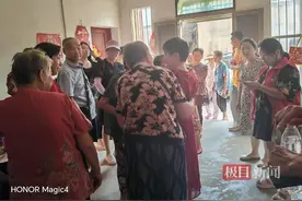 走失21年后，武汉女子偕丈夫从河南回家图片