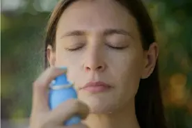 经常使用防晒喷雾的你要注意！不正确使用很可能会导致“白肺”！图片
