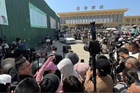 张旻：郭有才和菏泽火了，怎么又变成危害孩子的“毒瘤”了？图片