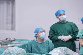 青春期少女痛经，原来是罕见阴道斜隔综合征惹的祸图片