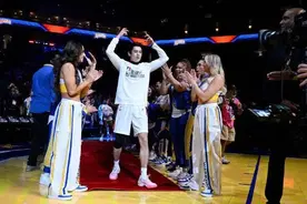 王鹤棣进球，曹芳连续“绝杀”！中国杂技再现NBA全明星赛场图片
