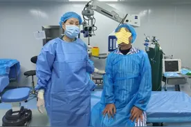 近视2000度男子患白内障 “无刀”飞白手术护航高清视界！图片