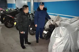 疏散通道违规停放电动自行车，海淀一物业被处罚图片