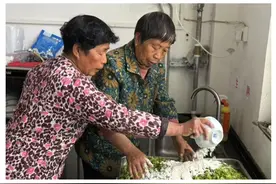 焦作市九里山社区春日民俗盛宴暖心开席图片
