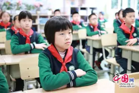 成都龙江路小学德育课：与平安“童”行，助快乐成长图片