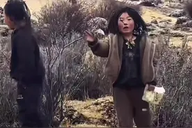 重庆男子在理塘旅游送当地小孩零食，反被赠三只藏獒，“他们把我当做很好的客人”图片