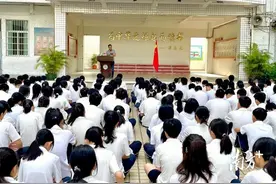 汕头市致力打造普通高中新课程新教材实施示范区，特色办学育人才图片