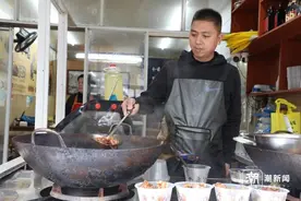 每年只做秋冬季，老板还跑到山头上养羊……藏在文晖农贸市场的这家羊肉小店有点火图片