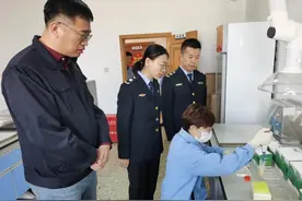 辽宁大连：发挥食品安全责任险功能 织密“舌尖安全”防护网图片