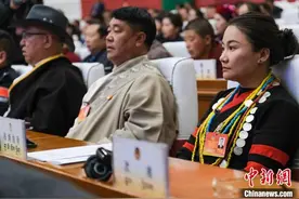 西藏女性公务员占比超三成图片