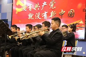天元区白鹤学校：歌舞青春 美好学生图片