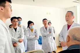 “哪吒”与“敖丙”再次联手！这一回是在手术室，“给我破”的是肿瘤图片