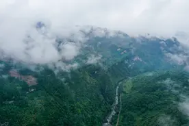 桐梓河畔 战鼓齐鸣图片