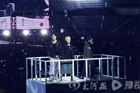 00后合伙做演唱会租手机生意，半年回本50余万元图片
