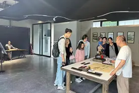 浙江德清一个山区镇，为什么有那么多有名艺术馆？图片