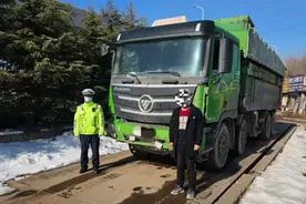 加强路面管控，严查交通违法！青岛交警持续开展交通秩序专项整治行动图片