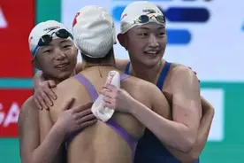 14岁重庆綦江女孩斩获世界冠军图片