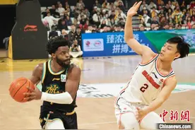 CBA：广厦主场大胜广东 胡金秋砍下35分9篮板图片