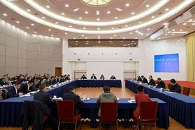 王浩主持召开推进科技创新产业创新深度融合座谈会：创新机制 激活人才 让浙江成为创新创业最具活力的“黑土地”图片