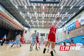 长沙男篮获长江中游省会城市青少年篮球交流赛“双冠王”图片