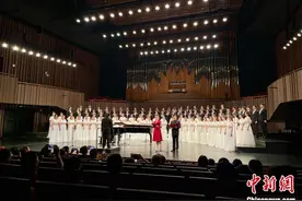 浙江音乐学院鼓励“Z世代”：在合唱中学会独唱图片