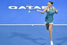 （体育）网球——WTA卡塔尔公开赛：阿尼西莫娃晋级女单决赛图片