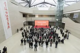 传统笔墨的守护者与实践者，李涵世纪书画展开幕图片
