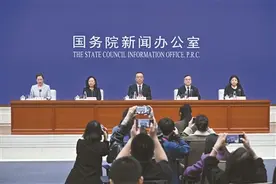 征信体系建设 双轮驱动模式见成效图片