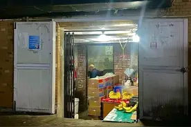 “一生只做一件事，厉害！”杭州20多年只卖香蕉的小店爆火，老板：再加就累了图片