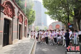 90余名香港师生领略黄浦魅力 感受沪港同根同心图片