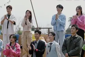 《无限超越班》演绎经典偶像剧，艺员找搭子也是够拼的图片