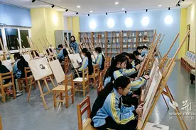 校本课程成“万花筒” 武汉市第八十一中学绽放教育新光彩图片