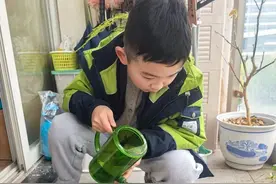 ​植树节 | ​盲盒开出惊喜！植树节校园里仪式感拉满图片