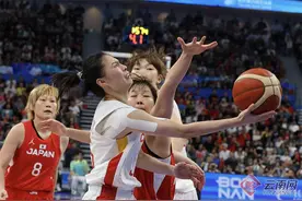 中国女篮绝杀日本夺冠图片