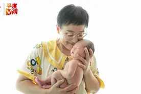 新闻当事人追访丨中年下岗后，平度这位阿姨再就业，两年时间实现月入过万，她是如何做到的图片