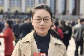 全国政协委员曾小敏：推动人工智能在戏曲创作中的深度应用图片
