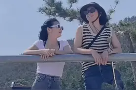 “我们凑在一起，就能走更多的路”！三名残障女孩结伴出游，勇气与乐观感动网友图片