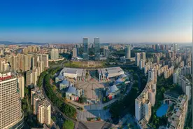 与会人员热议全会报告：塑造江门高质量发展新动能新优势图片