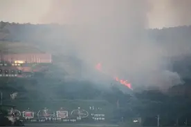 台军炮击训练引起山林大火，当地居民：一年3小烧、3年一大烧图片
