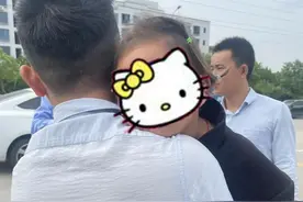 热心市民路边“捡”个小女孩 东莞厚街民警多方核实找到粗心母亲图片