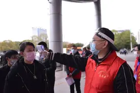 义乌：启动Ⅲ级应急响应，“二码”查验严防外地输入图片