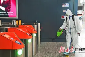 「疫情防控 一线报道」11月7日起，兰州铁路局再停运列车11对图片