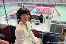 福原爱妈坐轮椅打桌球！陆网看完「孝顺惊喜」全哭了：好感动图片