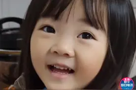 出生6个月就住在爸爸外卖箱的小女孩长大了，笑容依然治愈图片