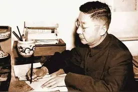 满人老舍｜赵武平图片