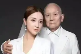 73岁企业家重金豪娶29岁美女？当事人：气得手抖，照片是自己与外公拍的写真图片